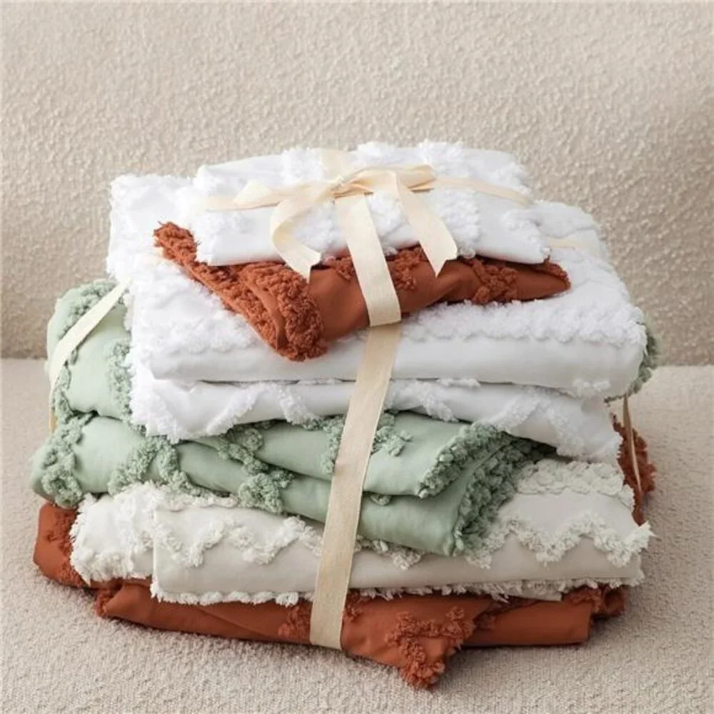 NEW Anthro Beige Boho King / Queen Size Tufted Fringe Bedding Duvet & Sham Set